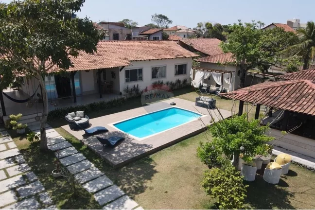 Imagem Casa com sete dormitórios e 4 banheiros em Itaúna,saquarema.