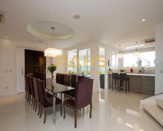 Imagem Requinte, Conforto e Segurança, Você Encontra Nessa Excepcional Residência de Alto Padrão em Con...