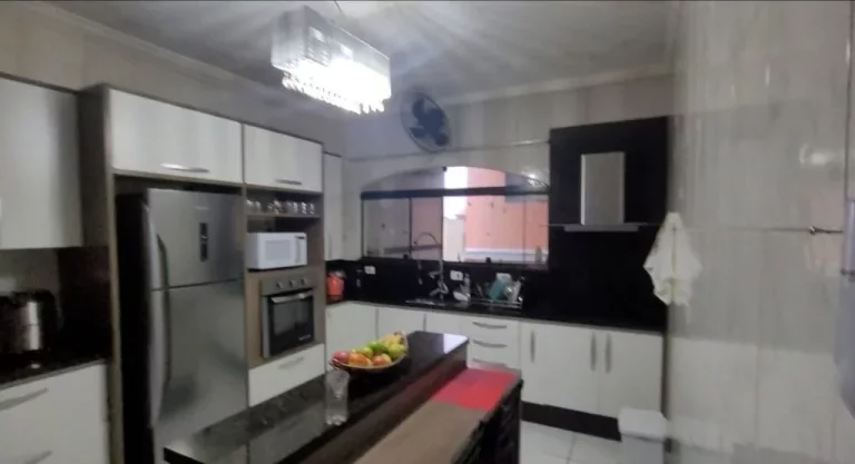 Imagem Sobrado com 5 dormitórios à venda, 703 m² por R$ 1.600.000,00 - Cidade Edson - Suzano/SP
