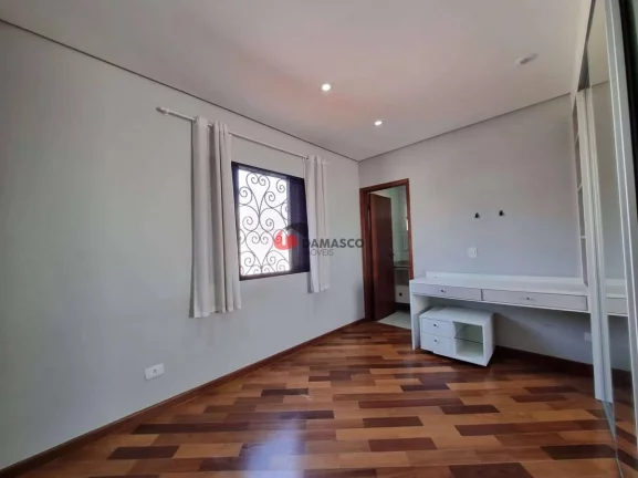 Imagem Sobrado à venda 3 Quartos, 3 Suites, 4 Vagas, 221M², Olímpico, São Caetano do Sul - SP