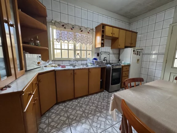 Imagem Casa 160m2, 3 quartos sendo 1 suíte, Rua Hergasto Crespo, Sapucaia do Sul