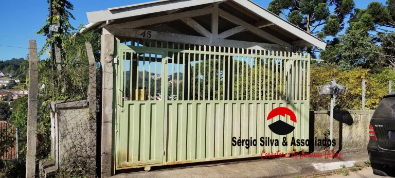 Imagem Casa para Locação Anual Localizado no Bairro Vila Sumaré em Campos do Jordã