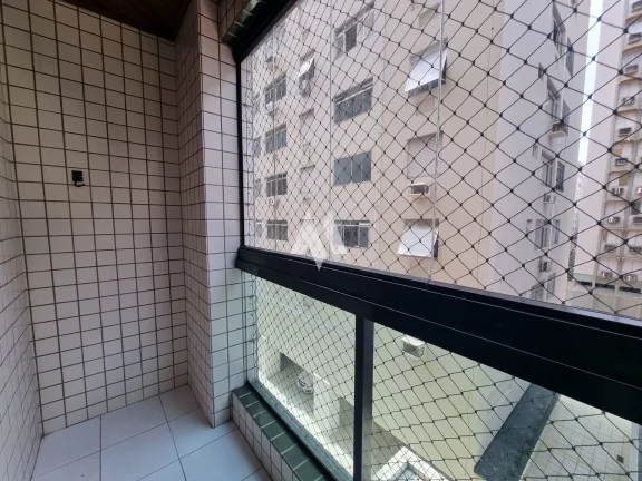 Imagem Apartamento Padrão de 2 dormitórios (sendo 1 suite) a 1/2 quadra da praia
