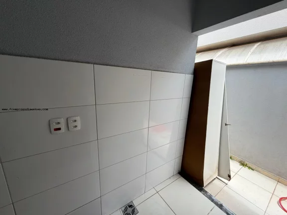 Imagem Casa em Condomínio para Locação em Limeira, Jardim Residencial Campo Novo, 3 dormitórios, 2 banheiros, 2 vagas
