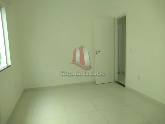 Imagem Casa Alto Padrão Frente c/ 4 Suítes e Canal Navegável