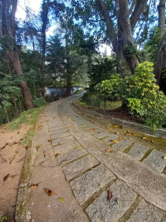 Imagem CASA COM 18.000M2, PISCINA - NOVA FRIBURGO.