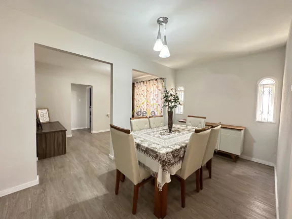 Imagem Casa plana Averbada no Bom Retiro próximo do Shopping Garten TOTVS e Cassol !!