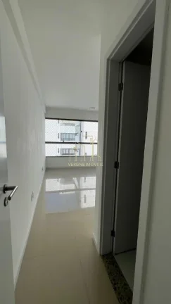Imagem Apartamento à venda na Pituba, Alameda Catania: 2 suites, 2 salas, 3 banheiros, 2 vagas de garagem, 84,00 m² de área.