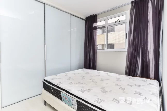 Imagem Apartamento de 3 quartos no bairro Campo Comprido