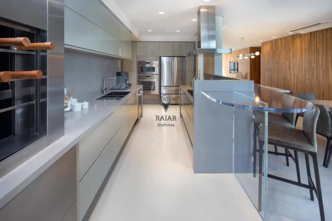 Imagem Inspirado no luxuoso universo náutico, o Yachthouse by Pininfarina, em Balneário Camboriú, Santa ...