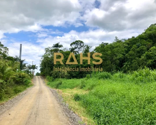 Imagem Amplo terreno de frente para a BR 101, em Pirabeiraba, Joinville. Baixou de R$1.990.000,00 por R$1.8...