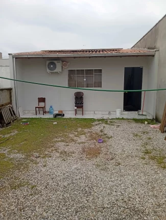 Imagem Casa com 2 dormitórios sendo 1 suíte e 1 vaga de garagem - Bairro Limeira Baixa – Brusque/SC