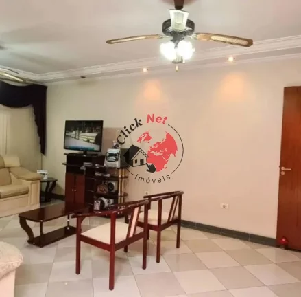 Imagem Casa térrea à venda localizada no bairro Pauliceia, São Bernardo do Campo com 3 dormitórios, sendo 1 suíte, 3 vagas, 257 m².