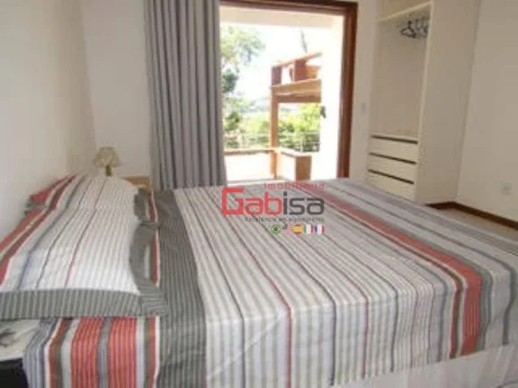 Imagem Mansão de Alto Padrão na Ferradura, Búzios – Casa com 6 Suítes e Vista Maravilhosa