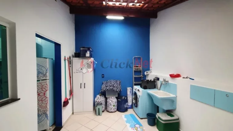 Imagem Lindo sobrado todo reformado em condomínio fechado em excelente local, Centro, São Bernardo do Campo com 3 dormitórios, sendo 1 suíte, 2 vagas, 110 m².