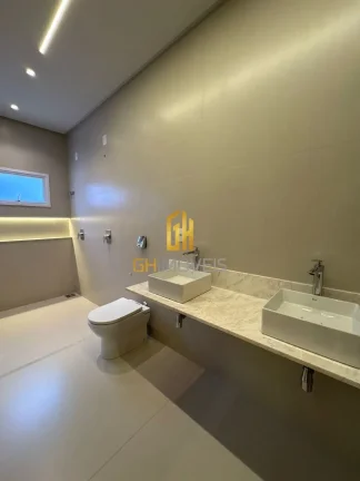 Imagem Casa com 4 quartos no Setor Faiçalville, em terreno com 402m² com 224,50m² de área construída p...