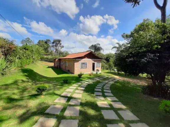 Imagem Paraíso Rural: Sítio com Lagoa, Pomar, Piscina e Casa com 3 Dormitórios