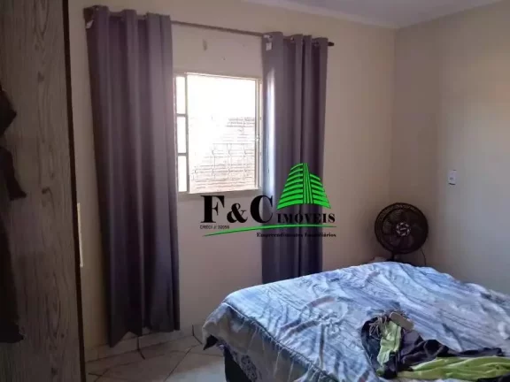 Imagem Casa para Venda em Limeira, Parque Residencial Aeroporto, 3 dormitórios, 2 banheiros, 9 vagas