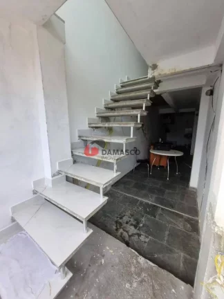 Imagem Sobrado à venda 3 Quartos, 3 Suites, 4 Vagas, Campestre, Santo André - SP