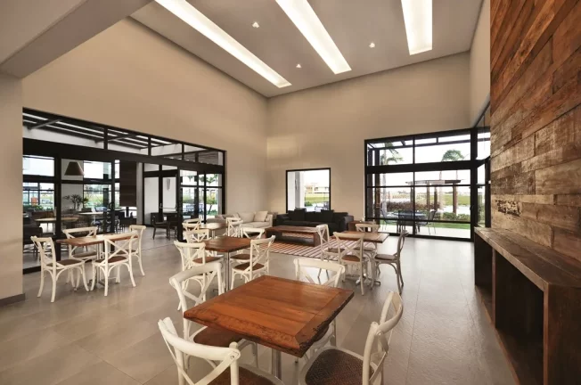 Imagem Terreno à venda em Capão da Canoa, Centro, 560m²