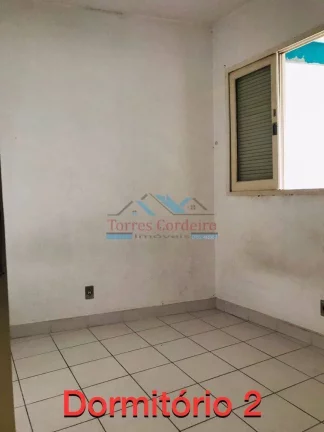 Imagem Casa espaçosa com 2 dorm. (1 suíte) - Vila Santa Luzia (Centro do Taboão)