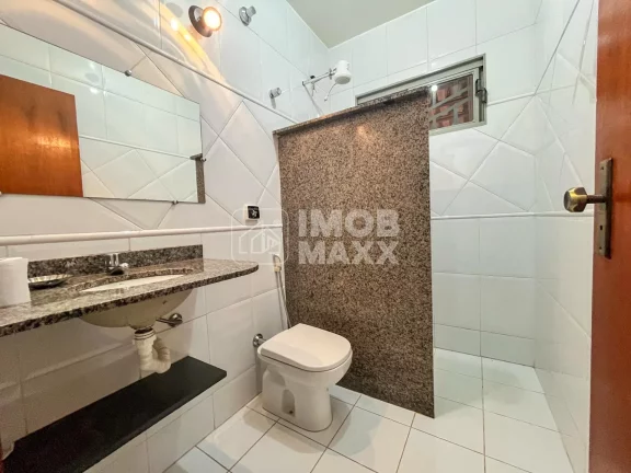 Imagem Venda Rua 3 Casa Vicente Pires 3 quartos 2 suítes 3 banheiros terreno grande.
