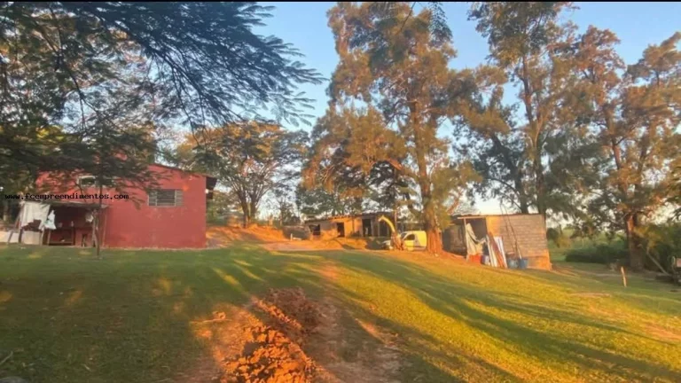 Imagem Chácara para Venda em São Pedro, --------------, 1 dormitório, 1 banheiro, 10 vagas
