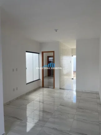 Imagem Casa para Venda em Feira de Santana, SIM, 2 dormitórios, 1 suíte, 1 banheiro, 2 vagas