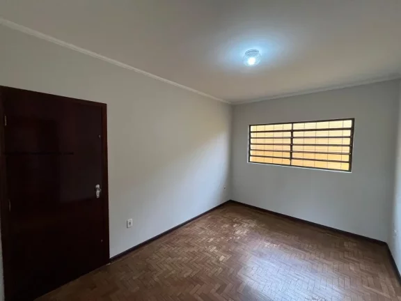 Imagem Casa para Locação em Limeira, Jardim Santa Cecília, 3 dormitórios, 2 banheiros, 2 vagas