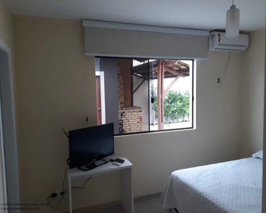 Imagem Casa de Alto Padrão em Condomínio à Venda em Camaçari-BA - 3 quartos, 1 suíte, 2 salas, 1 banheiro, 4 vagas, 130,00 m².