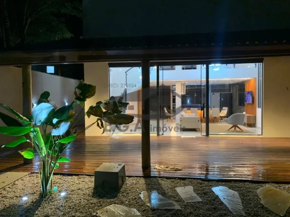 Imagem Casa na praia de Boiçucanga a 200 mts do mar