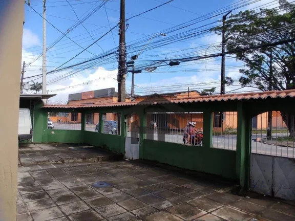 Imagem Casa com 2 Pavimentos de 9 Quartos em Jiquiá, Recife