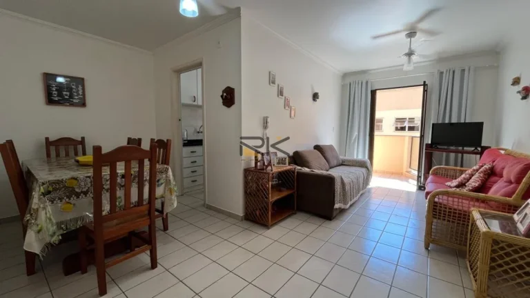 APARTAMENTO PRAIA GRANDE com 2 dormitórios sendo 1 suíte,1 vaga de garagem