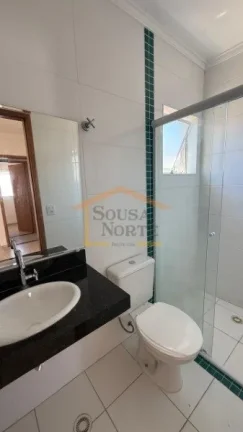 Imagem Casa em condomínio com 55 m², composta por 2 suítes (uma com varanda, as duas suítes ainda vão ...