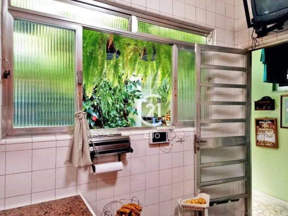 Imagem Casa com 3 quartos para alugar por R$ 14.000 no Jardim Paulista - São Paulo-SP