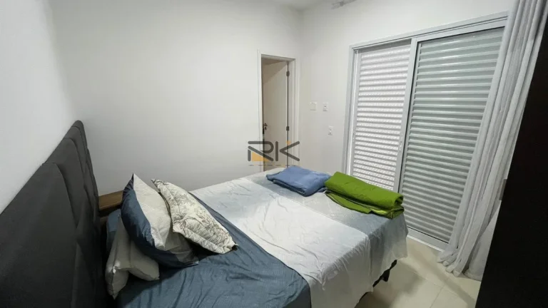 Imagem APARTAMENTO PRAIA GRANDE com 2 dormitórios sendo 1 suíte,1 vaga de garagem,varanda gourmet com churrasqueira,sala 2 ambientes