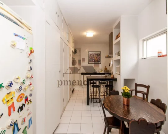 Imagem living para 2 ambientes integrado som a sala de jantar, lavabo, 3 dormitórios sendo 1