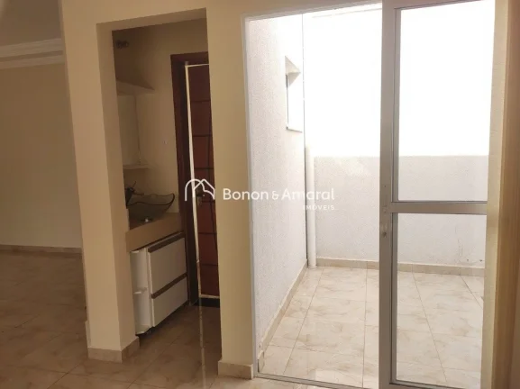 Imagem Localização Privilegiada: Condomínio seguro e bem localizado, próximo a escolas, farmácias, pos...