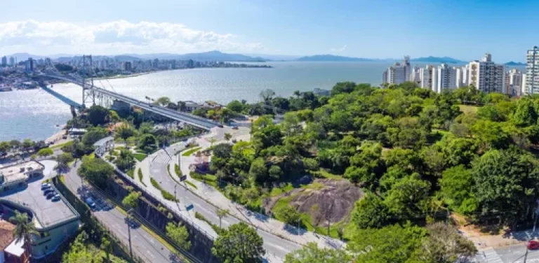 Imagem Apartamento À Venda, Alto Padrão, Ao Lado da Ponte Hercílio Luz, Centro, Florianópolis/SC