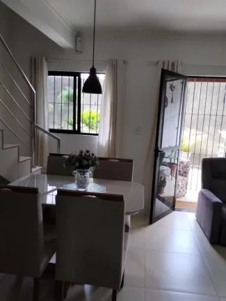 Imagem Casa para Venda em Recife, Cordeiro, 3 dormitórios, 1 suíte, 2 banheiros, 1 vaga
