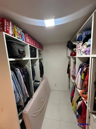 Imagem VENDO CASA 3/4 REFORMADA CONDOMÍNIO-SIM