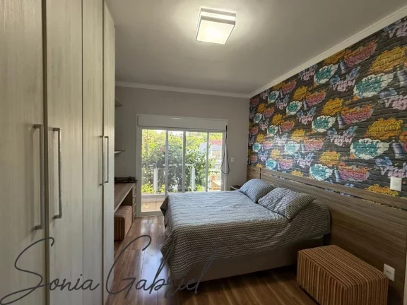 Imagem Casa de alto padrão em condomínio à venda em Vinhedo-SP, Loteamento Recanto dos Paturis: 3 quartos, 3 suítes, 3 salas, 4 banheiros, 4 vagas, 284m².