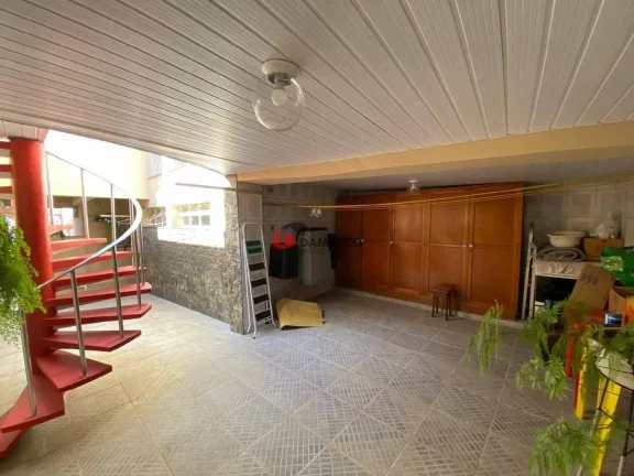 Imagem Sobrado à venda 4 Quartos, 1 Suite, 2 Vagas, 310M², Olímpico, São Caetano do Sul - SP