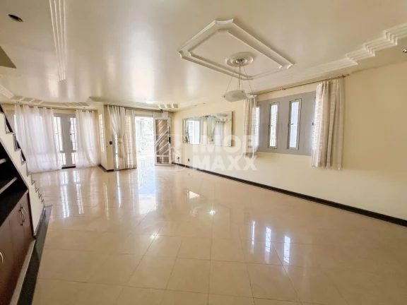 Imagem Casa para Alugar no Núcleo Bandeirante, 5 Quartos, 3 Suítes, 378m²