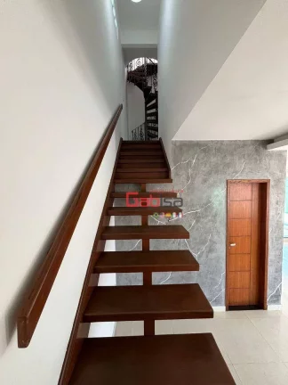 Imagem Casa com 3 dormitórios à venda, 160 m² por R$ 780.000,00 - Jardim Excelsior - Cabo Frio/RJ