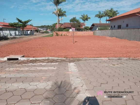 Imagem Terreno Próximo do Mar- Bairro Salinas- Balneário Barra do Sul / SC