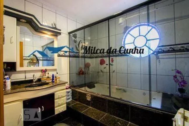 Imagem Sobrado à Venda com 3 dormitórios, 3 vagas, 207m² Construção, Jd Stella, Santo André