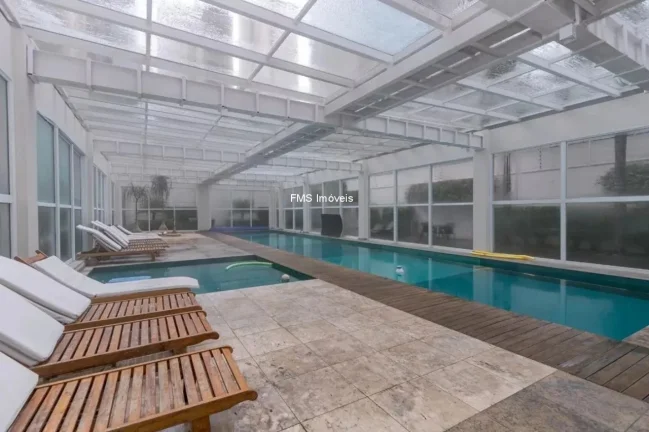 Imagem Apartamento à venda no Campo Belo, São Paulo-SP: 3 quartos, 1 suíte, 1 sala, 4 banheiros, 136m² de área. Venha conferir!