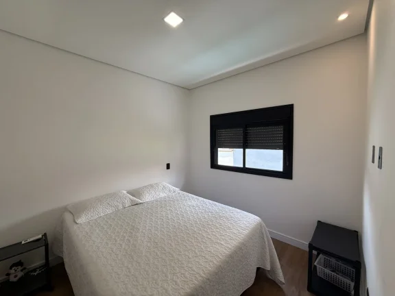 Imagem Linda Casa Mobiliada com Piscina - Condomínio Nova Jaguari