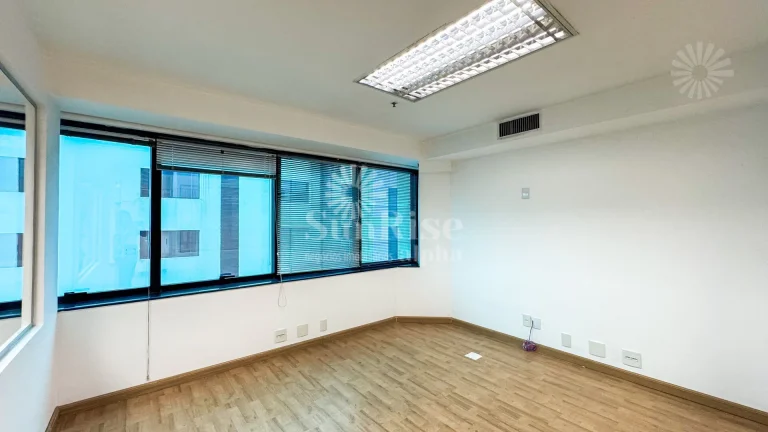 Imagem Sala Comercial para alugar com 91m² e 2 vagas - R$4.457,77 - Eagle Point - Alphaville Industrial - Barueri/SP